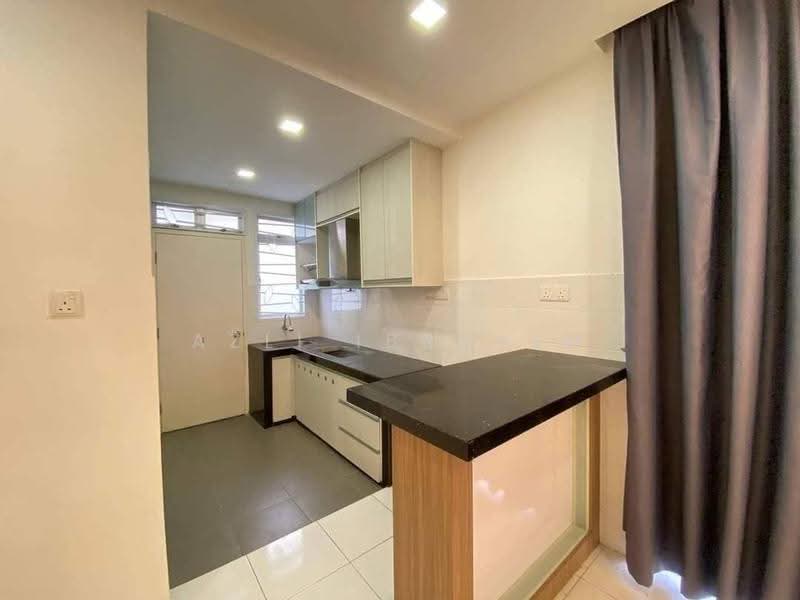 2-storey Terraced House for Sale in Setia Ecohill (Semenyih) - Azli Ibrahim - Kitchen - PropertyGuru.com.my