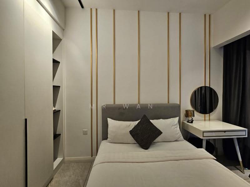 Kediaman Servis untuk Dijual di Axon - Mr Wan - Bedroom - PropertyGuru.com.my