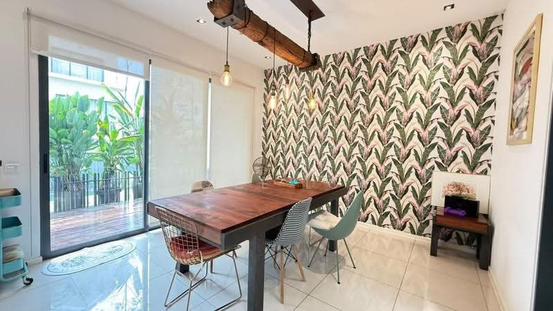 Rumah Teres 3-Tingkat untuk Dijual di Tamansari (Rawang) - Alice Low - Dining Room - PropertyGuru.com.my