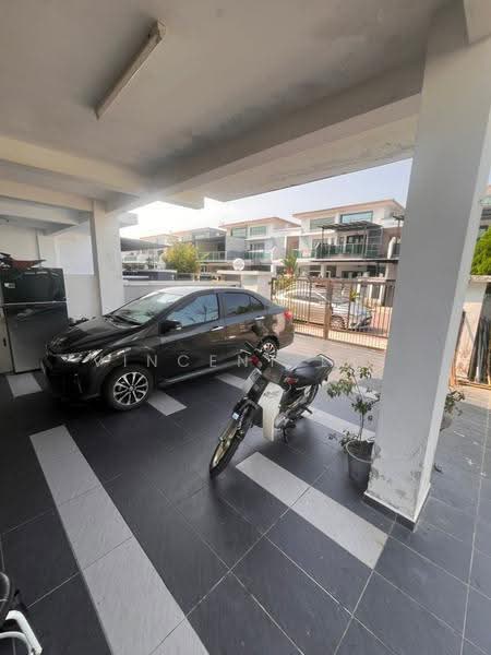 2-storey Terraced House for Sale in Taman Bestari Indah (Ulu Tiram) - Vincent Lai - Exterior - PropertyGuru.com.my