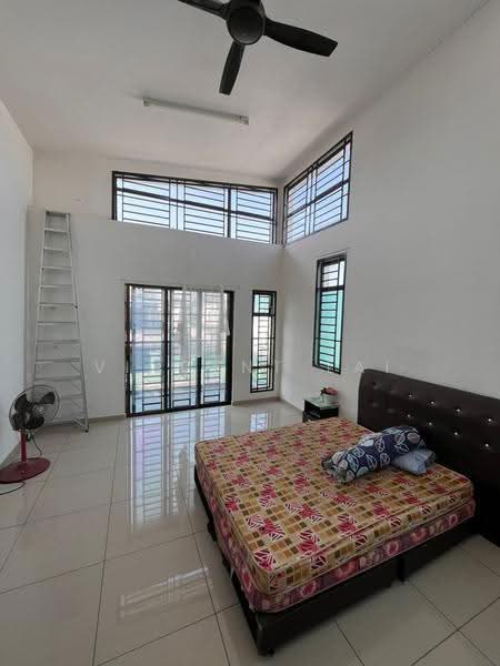 2-storey Terraced House for Sale in Taman Bestari Indah (Ulu Tiram) - Vincent Lai - Bedroom - PropertyGuru.com.my