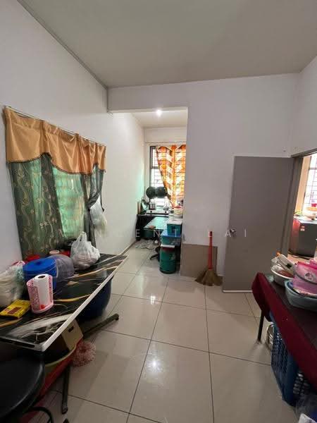 2-storey Terraced House for Sale in Taman Bestari Indah (Ulu Tiram) - Vincent Lai - Interior - PropertyGuru.com.my