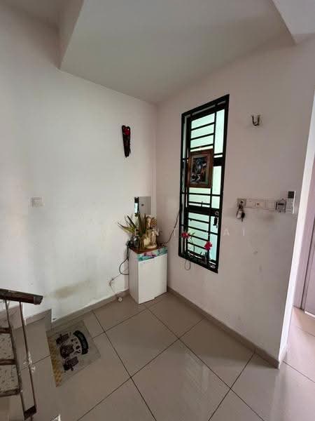 2-storey Terraced House for Sale in Taman Bestari Indah (Ulu Tiram) - Vincent Lai - Interior - PropertyGuru.com.my