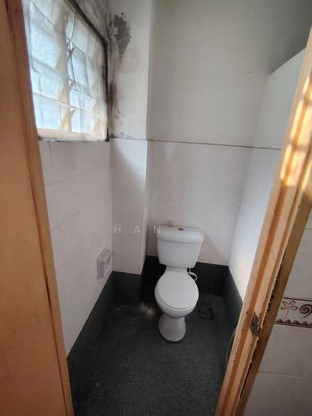 Pangsapuri untuk Disewa di Sri Dahlia - Han . - Bathroom - PropertyGuru.com.my