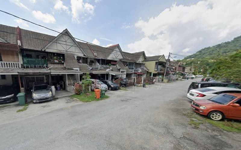 Rumah Bandar untuk Dijual di Taman Bukit Teratai (Ampang) - Niki Chow - Exterior - PropertyGuru.com.my