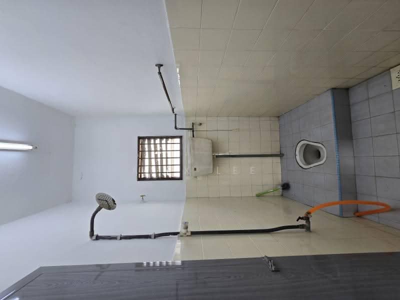 2-storey Terraced House for Rent in Klang (Selangor) - Alex Lee - Bathroom - PropertyGuru.com.my