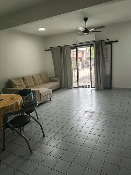 Terraced House for Rent in Usj 2 (Subang Jaya) - Celia Tan - Living Room - PropertyGuru.com.my