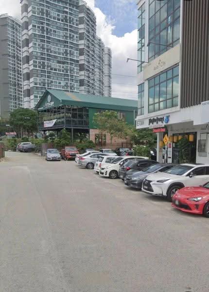 Shop / Office for Sale in Taman Molek (Johor Bahru) - Yik Tat - Exterior - PropertyGuru.com.my