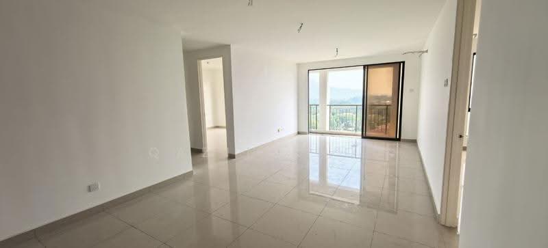 Kondominium untuk Dijual di Upper East @ Tiger Lane - Qazin Khoo - Living Room - PropertyGuru.com.my