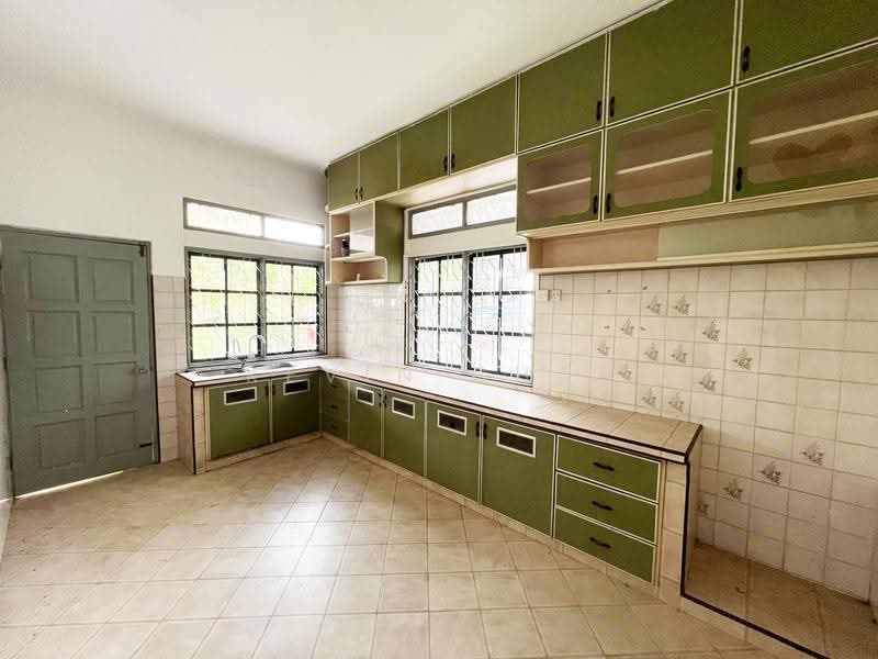 Rumah Berkembar untuk Disewa di Teluk Intan (Perak) - Kevin Chai - Kitchen - PropertyGuru.com.my