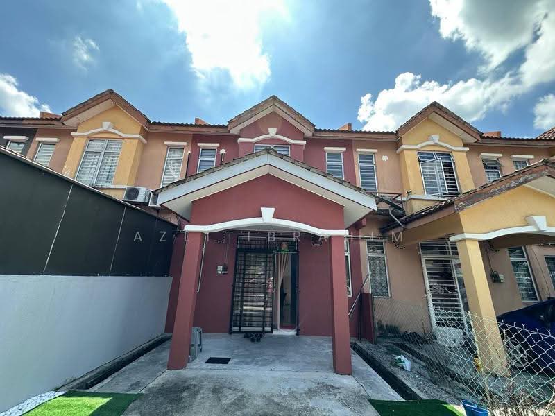 2-storey Terraced House for Sale in Taman Putra Perdana (Puchong) - Azli Ibrahim - Exterior - PropertyGuru.com.my