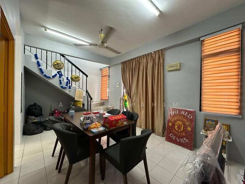 2-storey Terraced House for Sale in Taman Putra Perdana (Puchong) - Azli Ibrahim - Dining Room - PropertyGuru.com.my