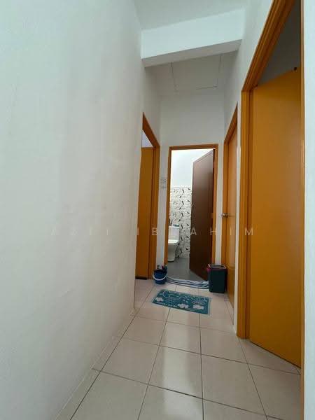 2-storey Terraced House for Sale in Taman Putra Perdana (Puchong) - Azli Ibrahim - Corridor - PropertyGuru.com.my