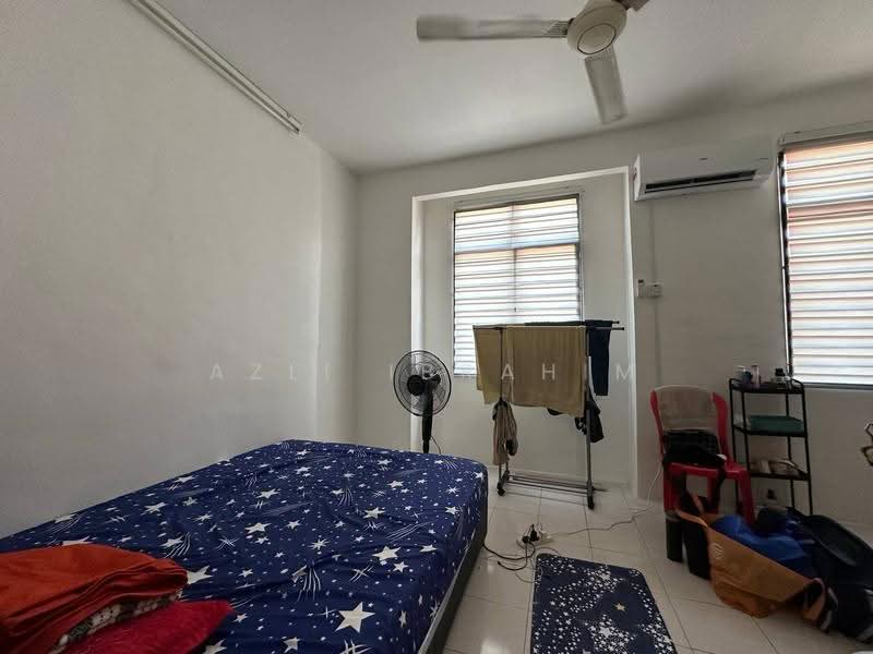 2-storey Terraced House for Sale in Taman Putra Perdana (Puchong) - Azli Ibrahim - Bedroom - PropertyGuru.com.my
