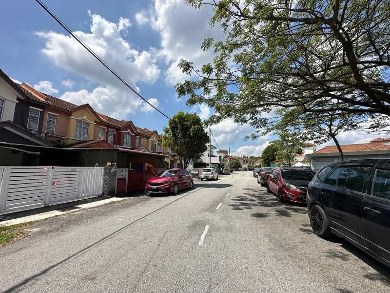 2-storey Terraced House for Sale in Taman Putra Perdana (Puchong) - Azli Ibrahim - Exterior - PropertyGuru.com.my