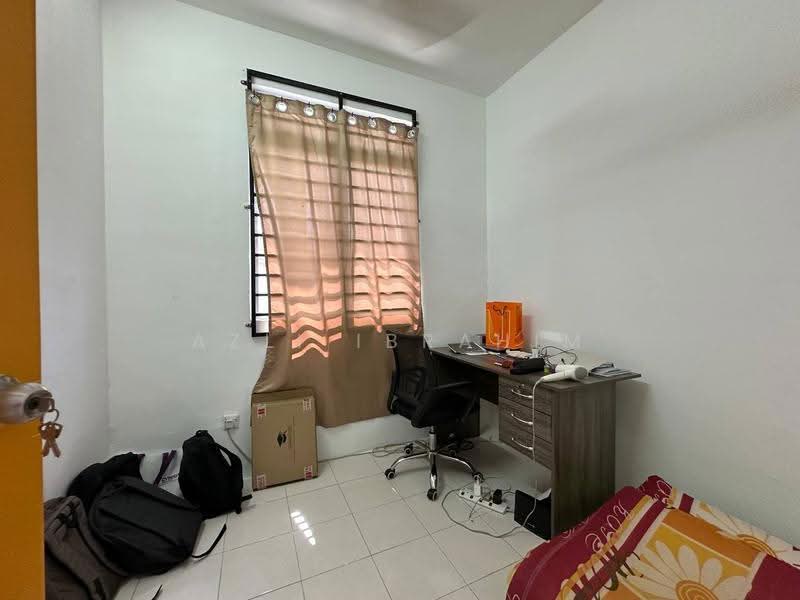 2-storey Terraced House for Sale in Taman Putra Perdana (Puchong) - Azli Ibrahim - Bedroom - PropertyGuru.com.my