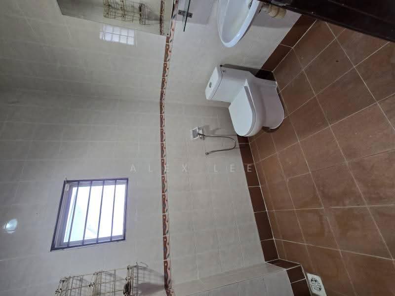Terraced House for Rent in Bandar Puteri Klang (Klang) - Alex Lee - Bathroom - PropertyGuru.com.my