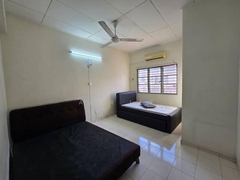 Terraced House for Rent in Bandar Puteri Klang (Klang) - Alex Lee - Bedroom - PropertyGuru.com.my