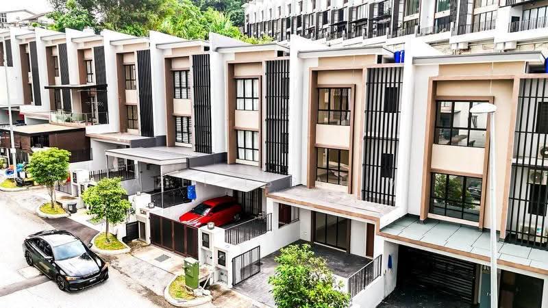 Rumah Teres 3-Tingkat untuk Dijual di Gombak (Selangor) - Azli Ibrahim - Exterior - PropertyGuru.com.my