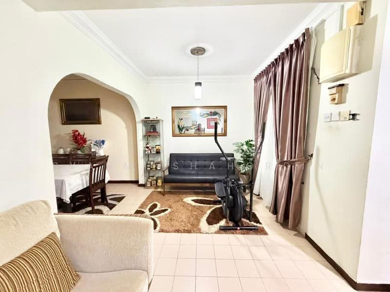 2-storey Terraced House for Sale in Kelana Jaya (Petaling Jaya) - Syahmi Shahordin - Living Room - PropertyGuru.com.my