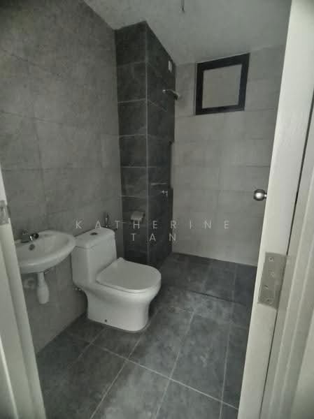 Condominium for Sale at Residensi Bintang - Katherine Tan - Bathroom - PropertyGuru.com.my