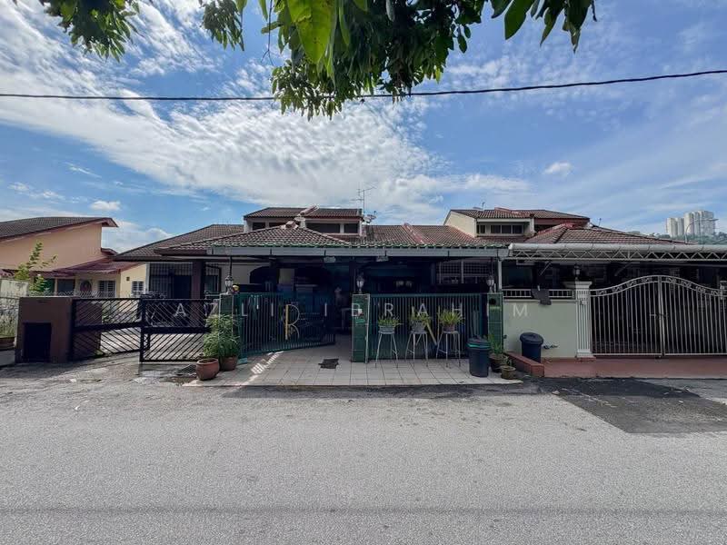 1-storey Terraced House for Sale in Au 3 (Ulu Kelang) - Azli Ibrahim - Exterior - PropertyGuru.com.my