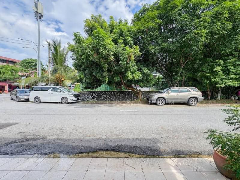 1-storey Terraced House for Sale in Au 3 (Ulu Kelang) - Azli Ibrahim - Exterior - PropertyGuru.com.my