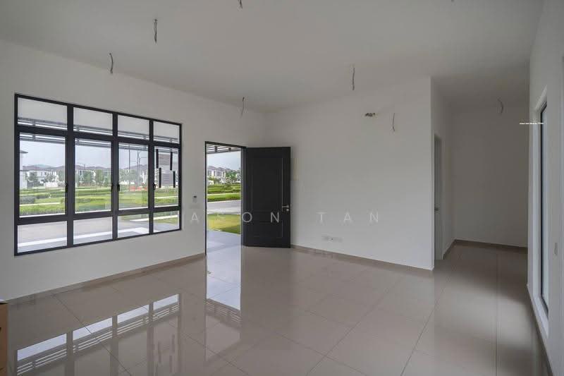 1-storey Terraced House for Sale in Shah Alam (Selangor) - Jason Tan - Living Room - PropertyGuru.com.my