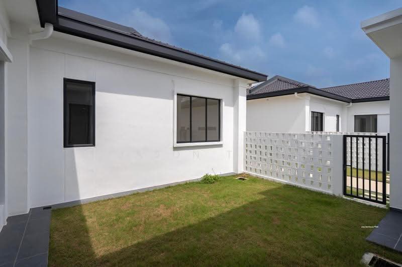 1-storey Terraced House for Sale in Shah Alam (Selangor) - Jason Tan - Exterior - PropertyGuru.com.my