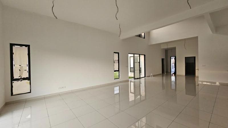 Semi-Detached House for Sale in Bandar Kinrara Seksyen 1 (Bandar Kinrara) - Joey Chua - Living Room - PropertyGuru.com.my