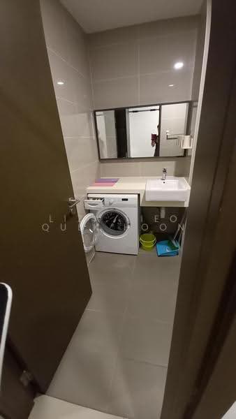 Service Residence for Rent at Seventeen Mall & Residences (Biji Living) - Liza Tieo Quek Hoon - Bathroom - PropertyGuru.com.my