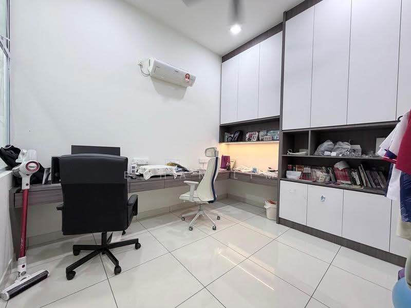 Terraced House for Sale in Johor Bahru (Johor) - Ethan Lim - Study - PropertyGuru.com.my