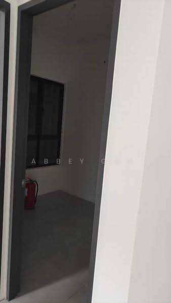 Kediaman Servis untuk Dijual di ASTON ACACIA - Abbey Goh - Interior - PropertyGuru.com.my
