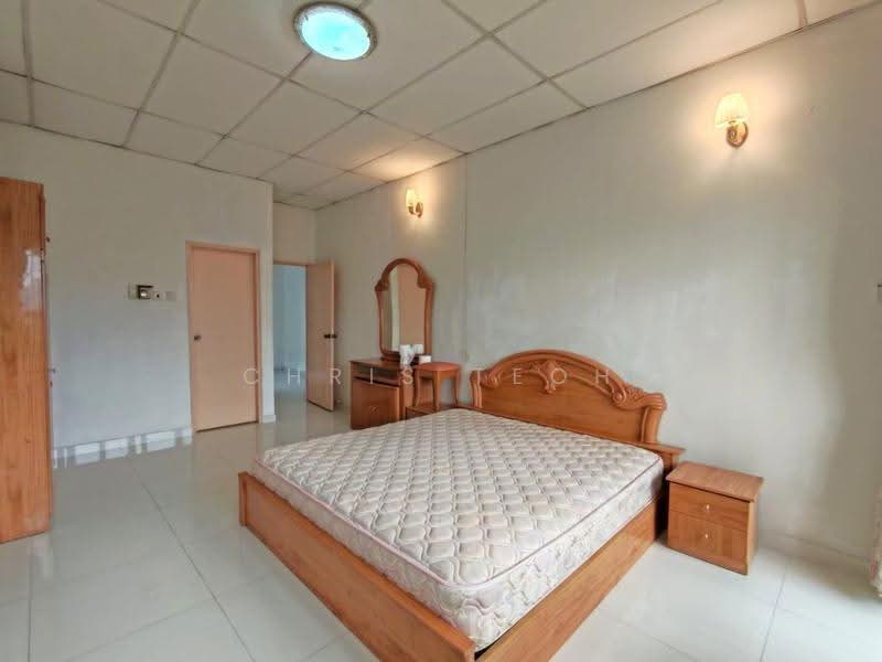 Condominium for Sale at Greenlane Heights Block G - Chris Teoh - Bedroom - PropertyGuru.com.my