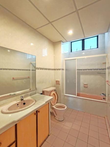 Condominium for Sale at Greenlane Heights Block G - Chris Teoh - Bathroom - PropertyGuru.com.my