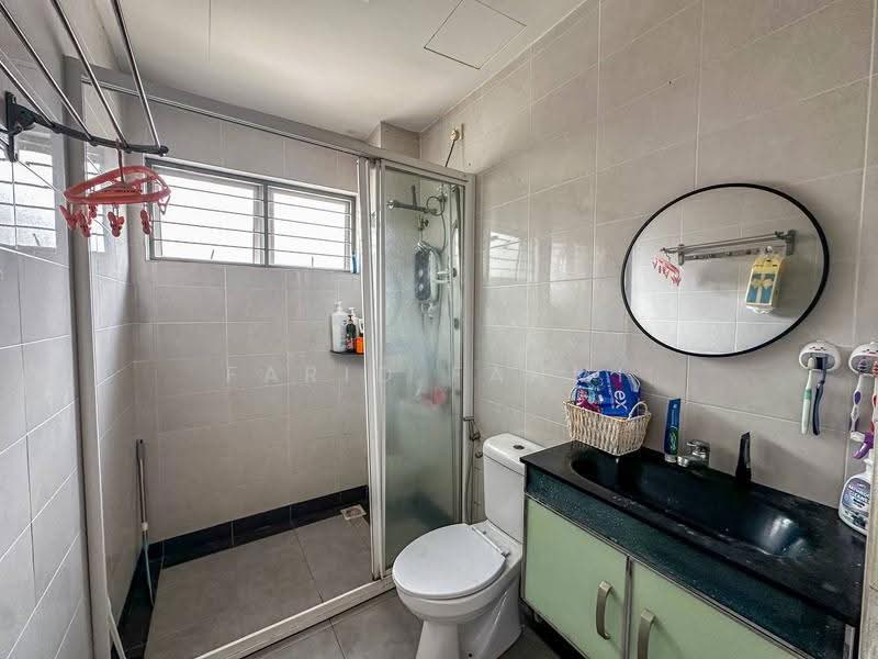 Rumah Teres 3-Tingkat untuk Dijual di Taman Samudra Teres (Batu Caves) - Farid Fahmi - Bathroom - PropertyGuru.com.my