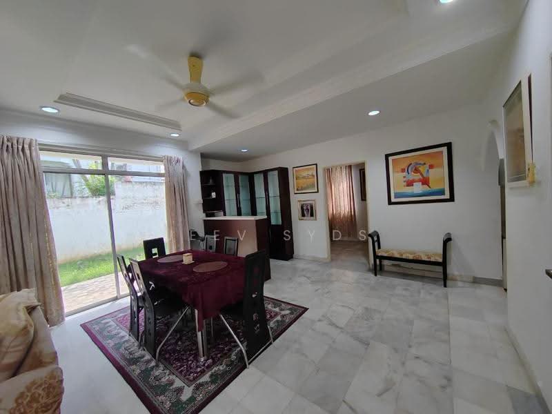 Bungalow House untuk Disewa di Bandar Country Homes (Rawang) - Jeev Syds - Dining Room - PropertyGuru.com.my