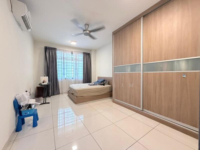 Rumah Teres 2-Tingkat untuk Dijual di Bandar Seri Alam (Masai) - Ethan Lim - Bedroom - PropertyGuru.com.my