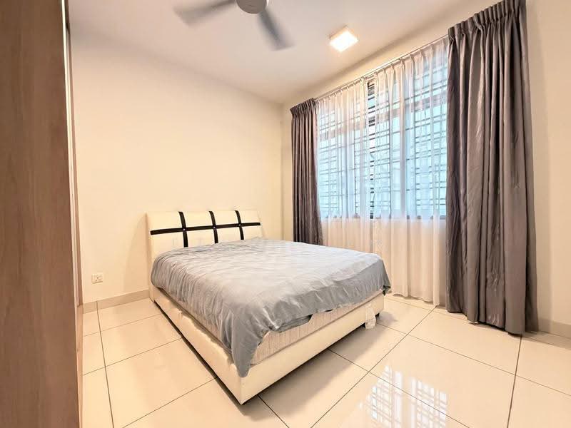 Rumah Teres 2-Tingkat untuk Dijual di Bandar Seri Alam (Masai) - Ethan Lim - Bedroom - PropertyGuru.com.my
