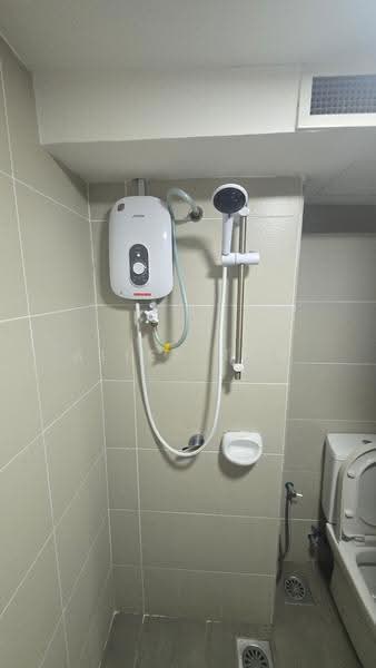 Service Residence for Rent at Pinnacle Kelana Jaya - Allen Tan - Bathroom - PropertyGuru.com.my