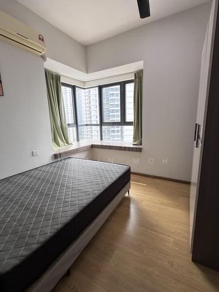 Kondominium untuk Disewa di Bay Point @ Country Garden Danga Bay - Austin Moh - Bedroom - PropertyGuru.com.my