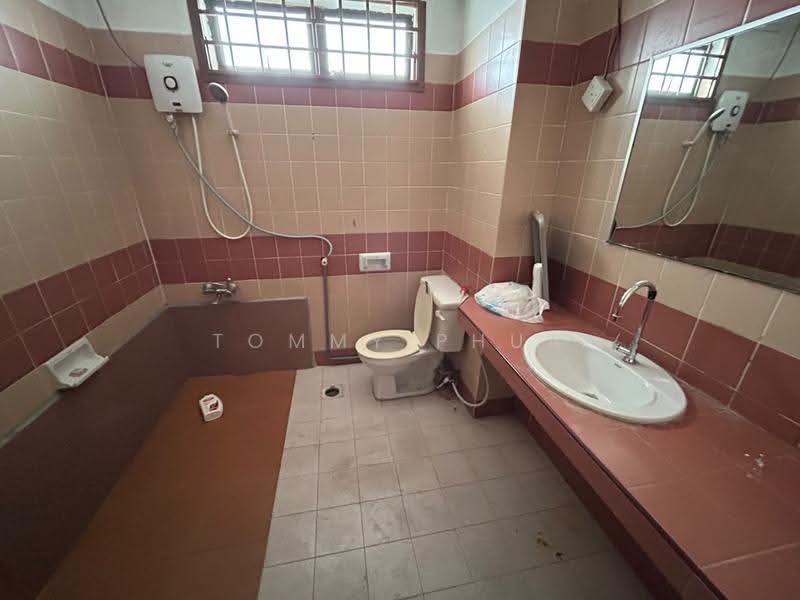 2-storey Terraced House for Rent in Austin (Johor Bahru) - Tommy Phua - Bathroom - PropertyGuru.com.my