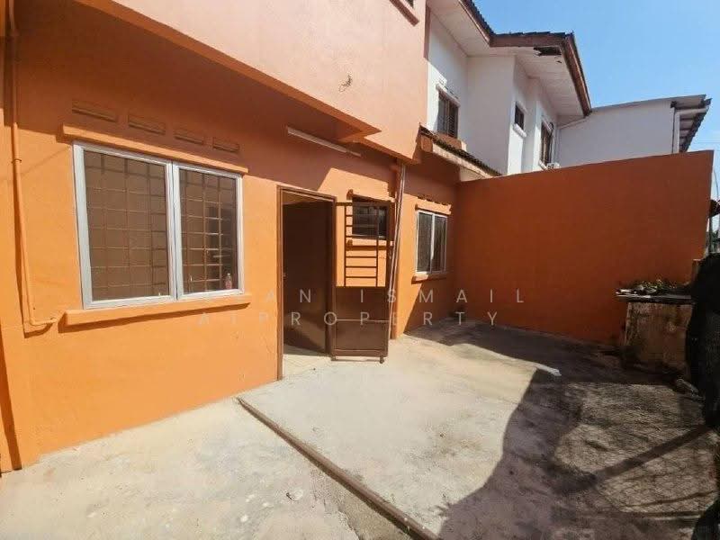 2-storey Terraced House for Sale in Taman Pasir Putih (Pasir Gudang) - Azlan Ismail aiproperty - Exterior - PropertyGuru.com.my
