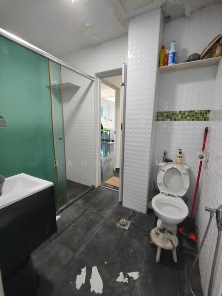 Pangsapuri untuk Disewa di Sri Tanjung Apartment - Danny Lim - Bathroom - PropertyGuru.com.my