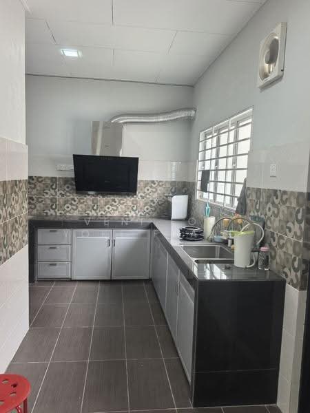 Rumah Teres 2-Tingkat untuk Dijual di Setia Alam (Selangor) - Veni Foo Yoke Fuang - Kitchen - PropertyGuru.com.my