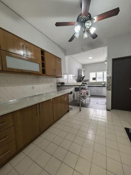 Rumah Teres 2-Tingkat untuk Dijual di Setia Alam (Selangor) - Veni Foo Yoke Fuang - Kitchen - PropertyGuru.com.my