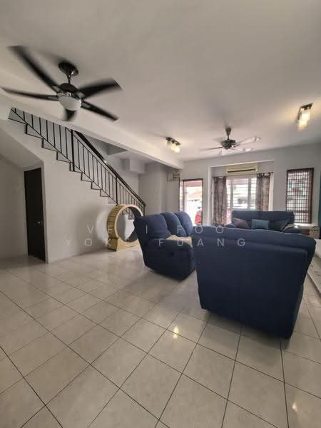Rumah Teres 2-Tingkat untuk Dijual di Setia Alam (Selangor) - Veni Foo Yoke Fuang - Living Room - PropertyGuru.com.my
