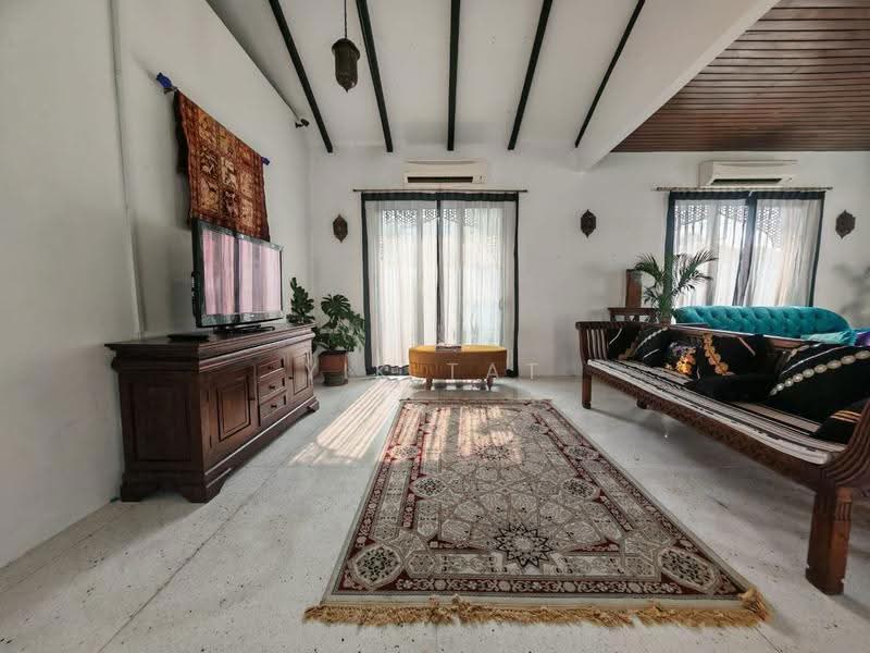 Bungalow House for Sale in Taman Kolam Air (Johor Bahru) - Yik Tat - Living Room - PropertyGuru.com.my