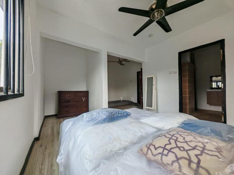 Bungalow House for Sale in Taman Kolam Air (Johor Bahru) - Yik Tat - PropertyGuru.com.my