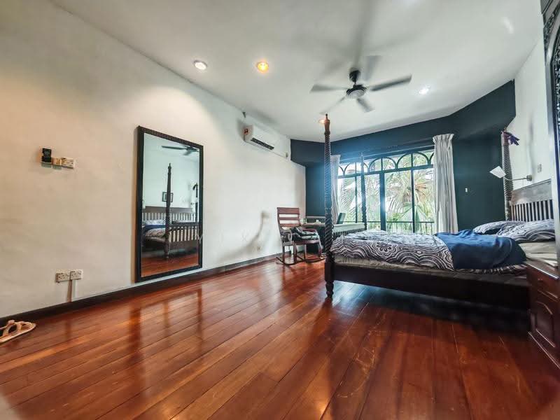 Bungalow House for Sale in Taman Kolam Air (Johor Bahru) - Yik Tat - PropertyGuru.com.my